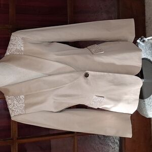 ALEX MARIE SATIN TWILL BLAZER WITH LACE TRIM